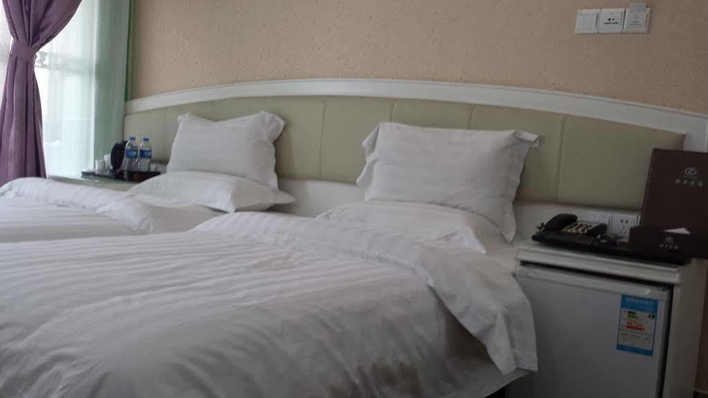 Xinghe Boutique Hotel Guangzhou Bus Station Branch ภายนอก รูปภาพ